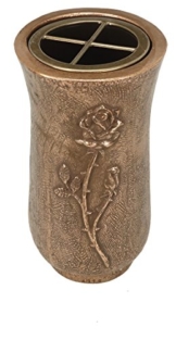 Grabschmuck Schachten aus Bronze (Vase) -