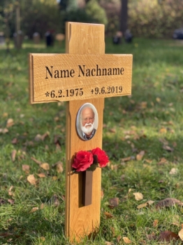 Grabkreuz , Holzkreuz , Straßenkreuz , Incl Beschriftung mit Bild  Ca. 81 cm