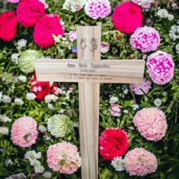 Holz Memorial Kreuz Grabmarker 17" kostenlose Plakette & kostenlose Gravur Friedhof Urne